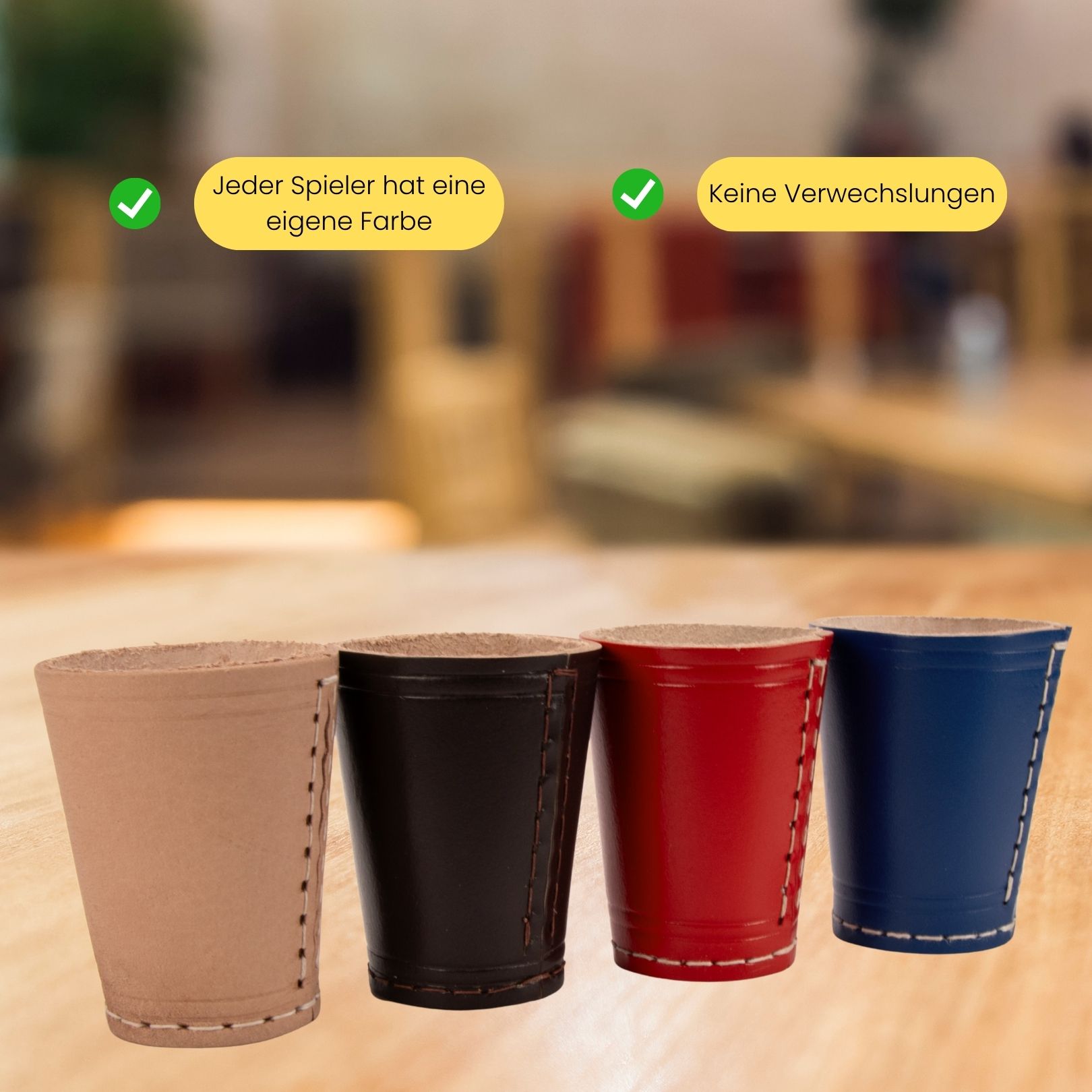 GICO 4 Stück Würfelbecher (echt Leder) bunt (9 cm) mit 6 Würfeln -  5908